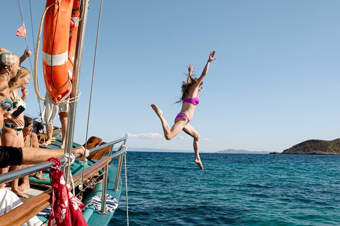 Athens mini cruise: "East Attica Hidden Gems" - Spider Cove at Hamolia: a fjord-like pocket for calm water