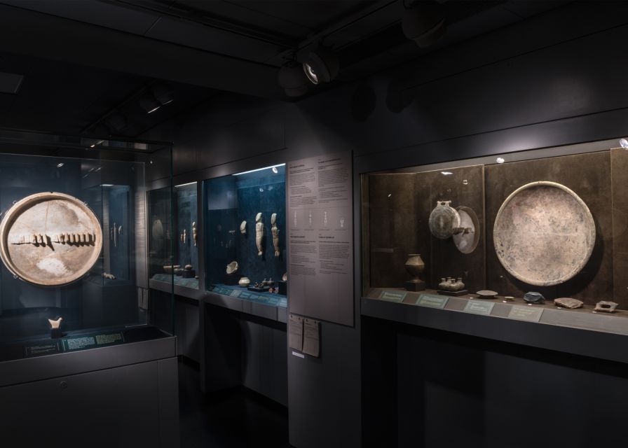 Athens: Museum of Cycladic Art Entry Ticket - Using the QR code tour without turning your visit into homework