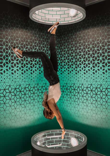 Athens: Museum of Illusions Admission Ticket - Infinity room, inverted room, and chair illusion: photo tips that save time