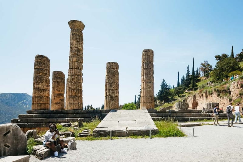Athens: Mythology of Delphi, Museum and Arachova Guided Tour - Getting from Athens to Delphi without losing the day