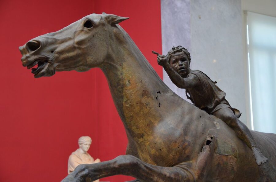Athens: National Archaeological Museum Private Guided Tour - Price and value: $400 per group up to 6, plus the 10 euro ticket