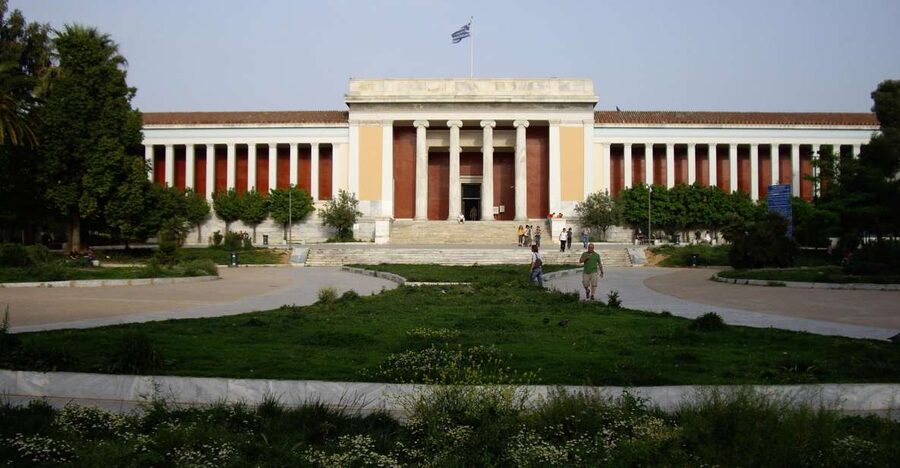 Athens: National Archaeological Museum Private Guided Tour - The 2-hour private format that keeps you from burning out