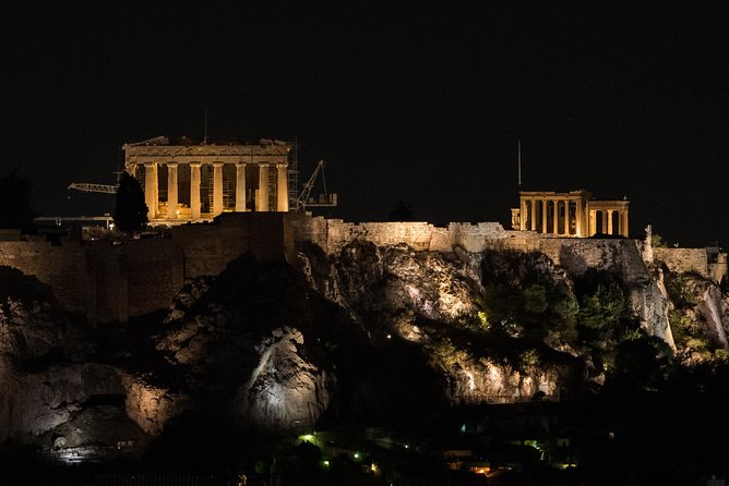 Athens Night Sightseeing Tour with Greek Dinner Show - The show side: music, dancing, and audience participation
