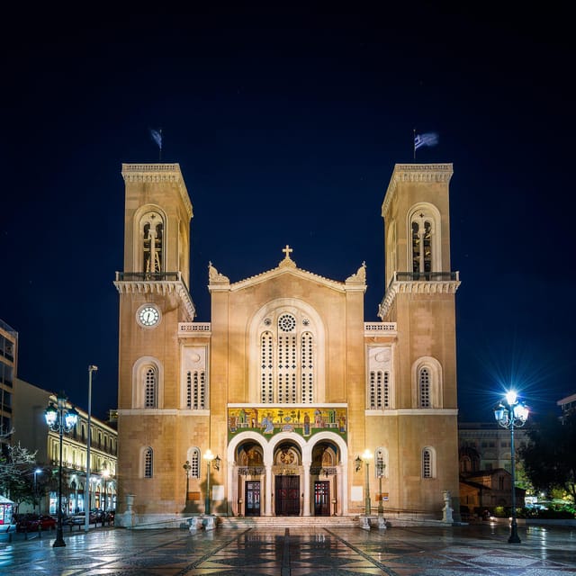 Athens: Night Walking Tour - Monastiraki to Thissio, Shopping Streets and Acropolis Views to Close