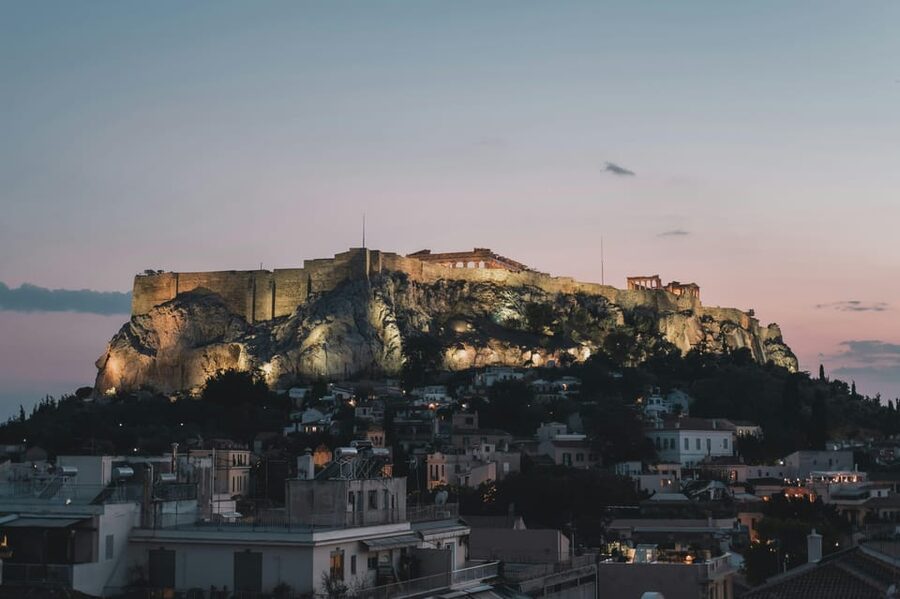 Athens: Night Walking Tour - Price and Pace, Is $14 Worth It for 150 Minutes?