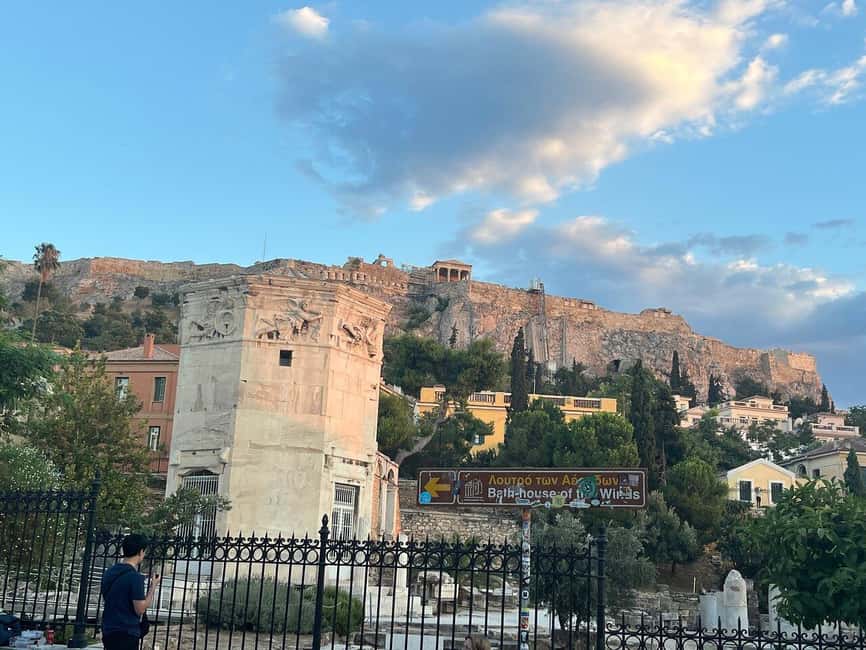 Athens: Night Walking Tour with Local Guide - How the Pace and Group Size Affect Your Experience
