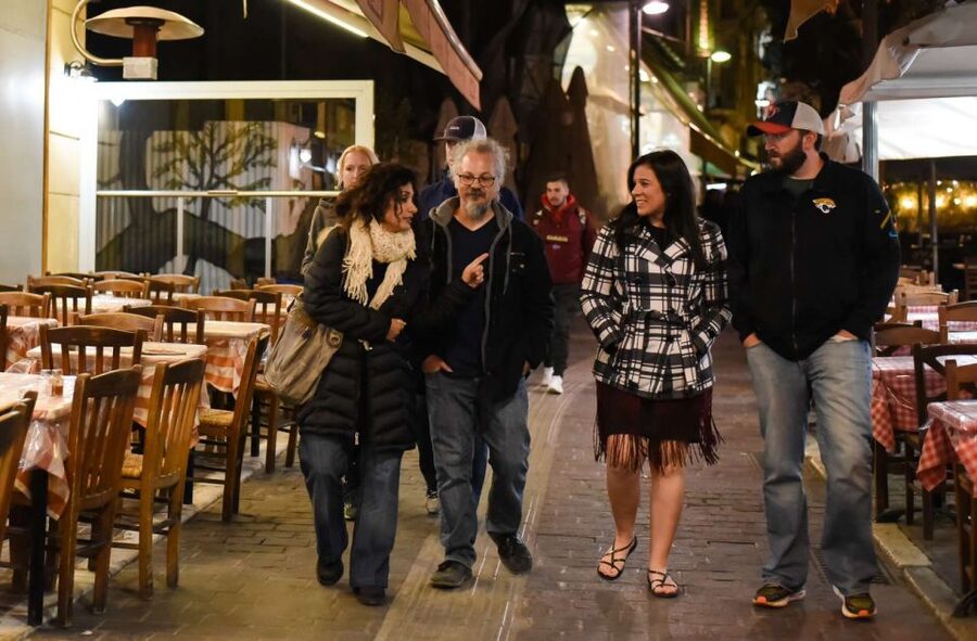 Athens: Premium Food and Wine Tasting Tour in the evening - Full dinner in the city center: seasonal plates, real portions