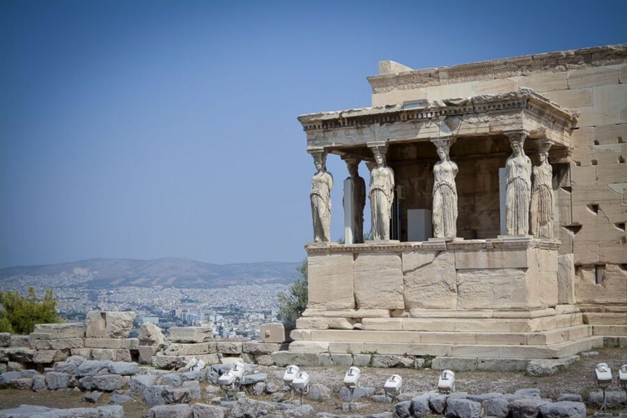 Athens: Private Acropolis Tour with focus on Kids & Families - Price and value for a private group of up to 4