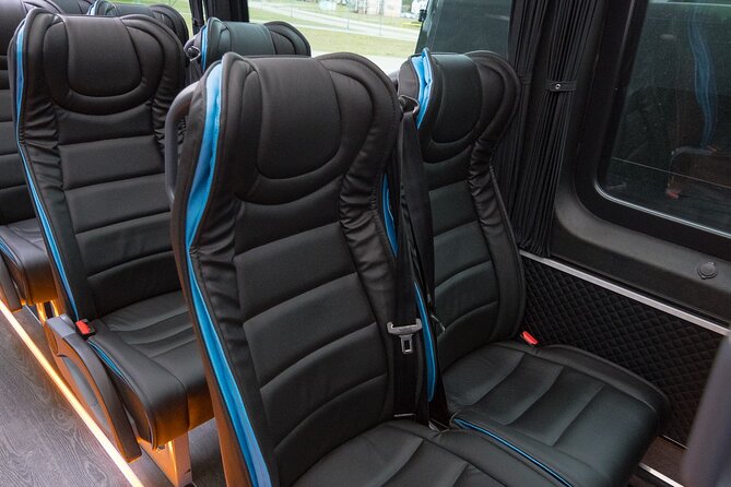 Athens Private Airport Transfer (ATH) Best Price Arrival - Departure - Night Flights and Early Mornings: When Extra Planning Pays Off