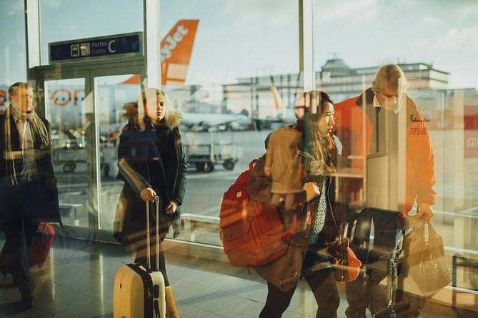 Athens Private Departure Transfer Service: Hotel to Airport - Hotels Beyond the Usual Range: Possible Extra Charges to Budget For