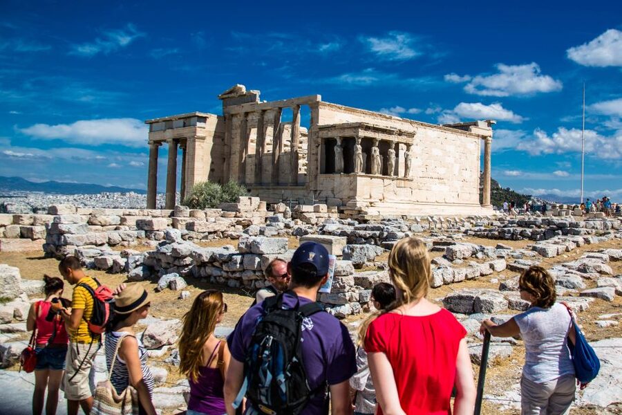 Athens: Private Guided Skip-the-Line Tour of the Acropolis - Democracy and philosophy, translated into what you see