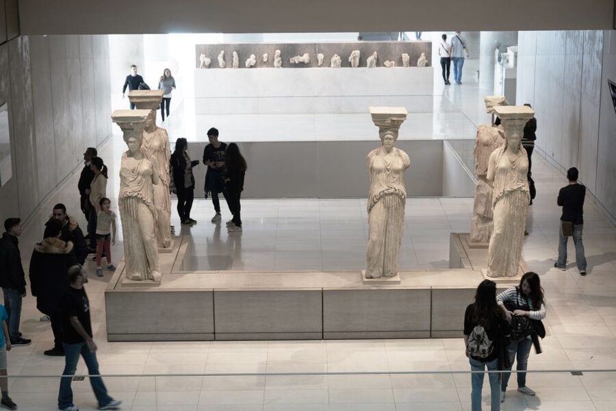 Athens Private Tours: Acropolis and Acropolis Museum - The National Gardens area: Zappion and the memorial moments