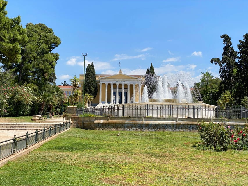 Athens Private Walking Tour in Spanish - Plaka, the Roman Agora, Hadrian’s Library, and Monastiraki Square