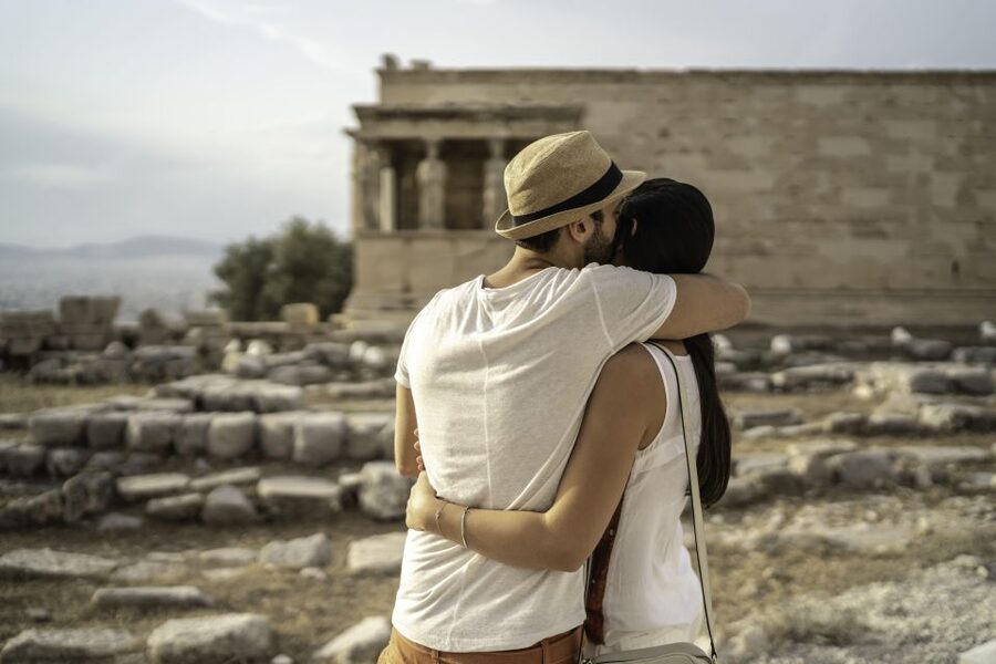 Athens: Professional Photoshoot - How the Photographer Keeps You Comfortable (And Gets Real Results)