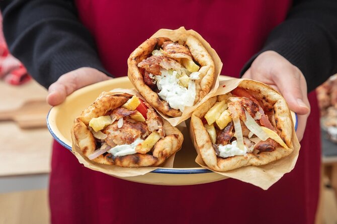 Athens Street Food Walk - Aiolou: peinirli, Athens street food’s pizza-like curveball