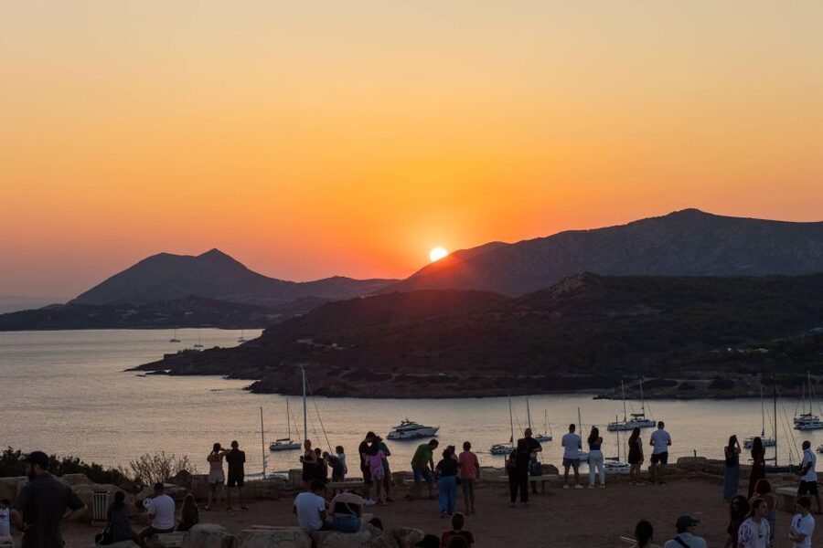 Athens: Sunset Tour to Cape Sounion & the Temple of Poseidon - Weather and Clothing: The Wind Factor at Cape Sounion