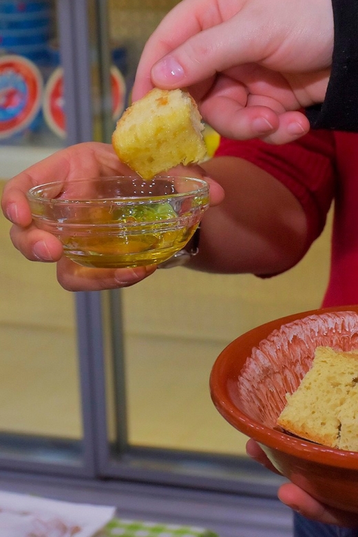 Athens: The Acropolis and Greek Food Private Guided Tour - What You Sample: Olives, Honey, Cheese, Sweets, and Drinks