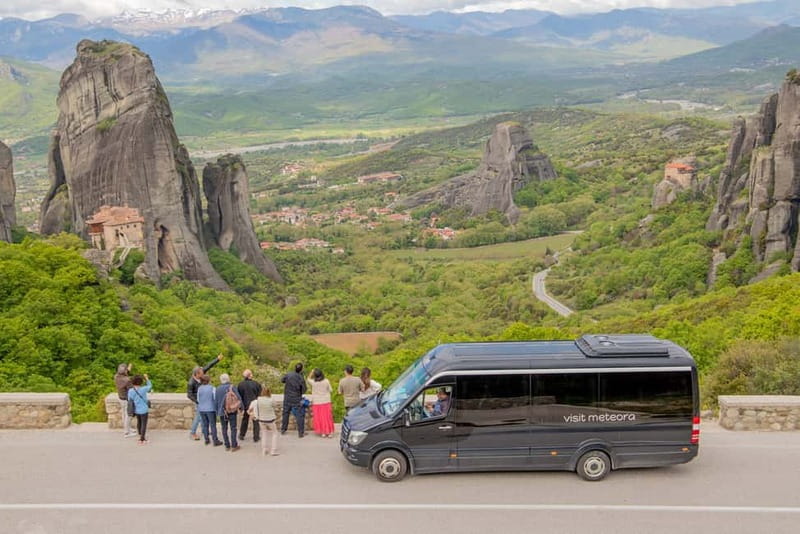 Athens to Meteora: Monasteries, Caves & Seaside Stopovers - Sunset dinner by the sea in Kamena Vourla