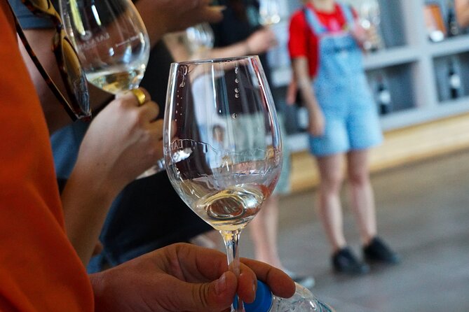Athens to Nemea Wine Experience Tour - Corinth harbor lunch after the wineries, fish by the sea plus pairing