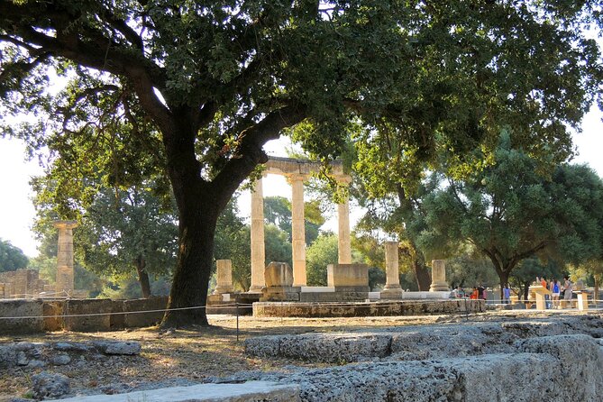 Athens to the birthplace of Olympic games & medieval Monastery - Guide energy and the small-party advantage