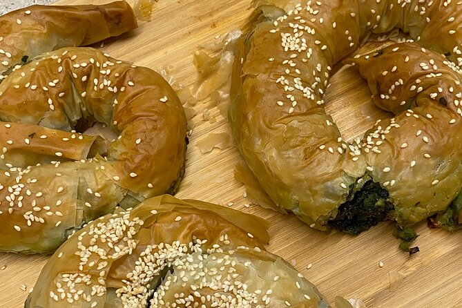 Athens: Traditional Vegan Cooking Class incl. Drinks - Koukaki location plus a vegan approach to Greek comfort food