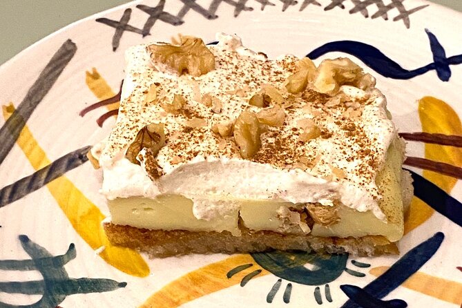Athens: Traditional Vegan Cooking Class incl. Drinks - Who should book this vegan cooking class in Athens