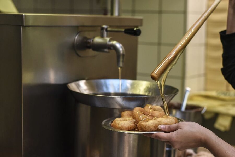 Athens: Ultimate Food Walking Tour with 15 Tastings - Key things to know before you go