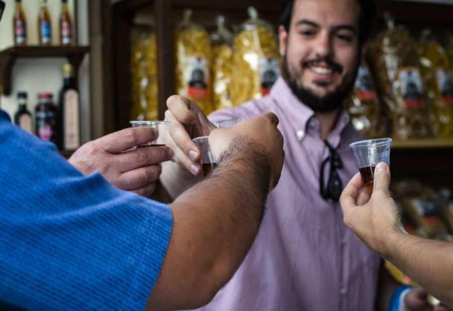Athens: Ultimate Food Walking Tour with 15 Tastings - Loukoumades and Orange Cake: The Sweet Finish That Actually Delivers
