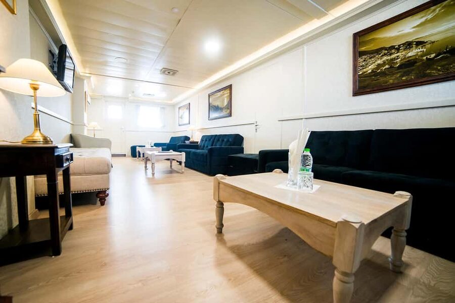 Athens: VIP Swimming Cruise to three islands - What Makes It Worth the Money