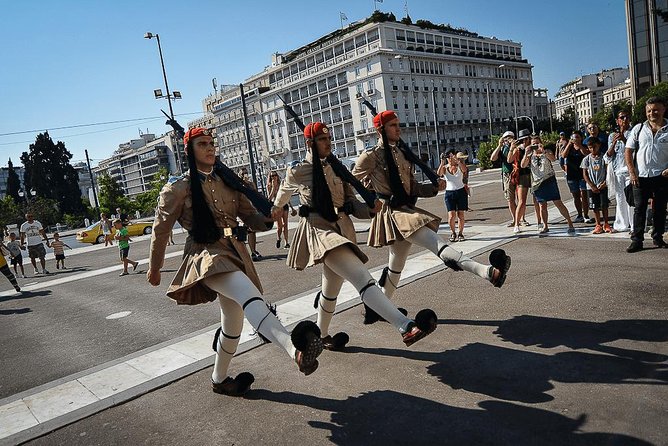 Best of Athens in One Day: Acropolis, Acropolis Museum & City Tour - Entering The Acropolis With a Skip-the-Line Strategy