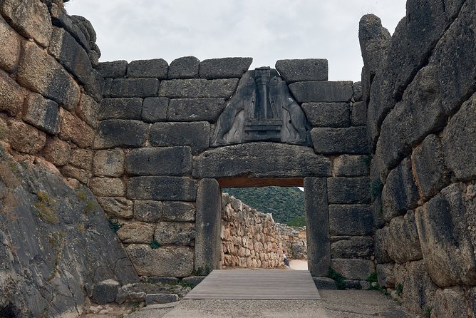 Best of Greece: 7-Day Tour to Real Greece of the Peloponnese, Delphi and Meteora - Pickup and the driving rhythm from Athens