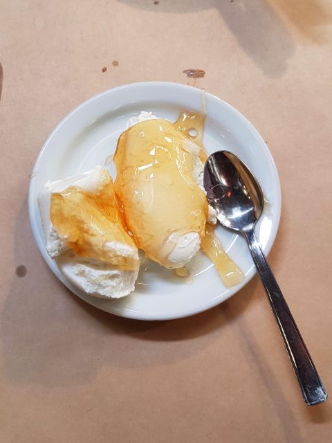 Breakfast in the markets with olive oil and honey tasting - Market breakfast in central Athens, not a souvenir crawl