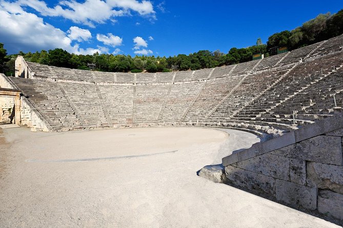 Classical Greece 3-Day Tour: Epidaurus, Mycenae, Olympia and Delphi from Athens - Day 3: Delphi’s Temple of Apollo area and the Archaeological Museum