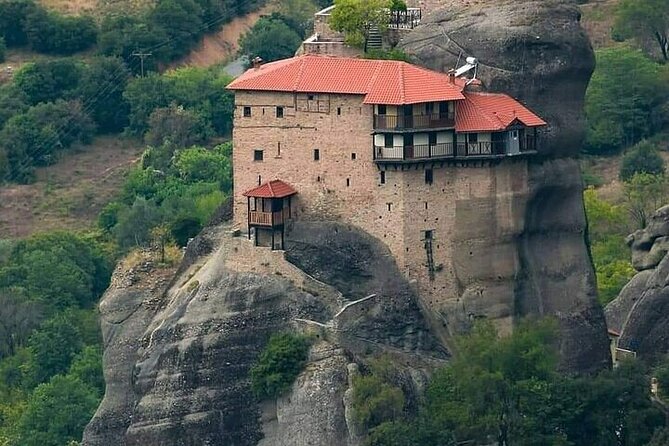 Delphi and Meteora Private Trip From Athens 2days ! - Day 2: Meteora monastery views, then coffee in Kamena Vourla