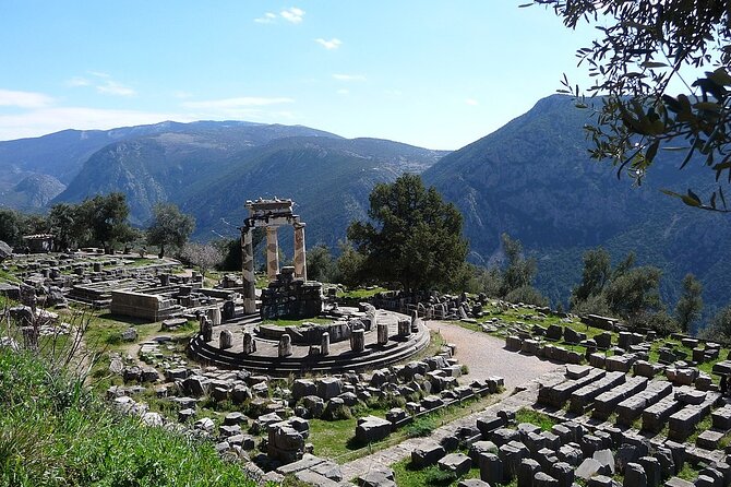 Delphi, Arachova and Levadia Krya Springs, Private Day Tour - Why a private Delphi day feels different from a bus trip