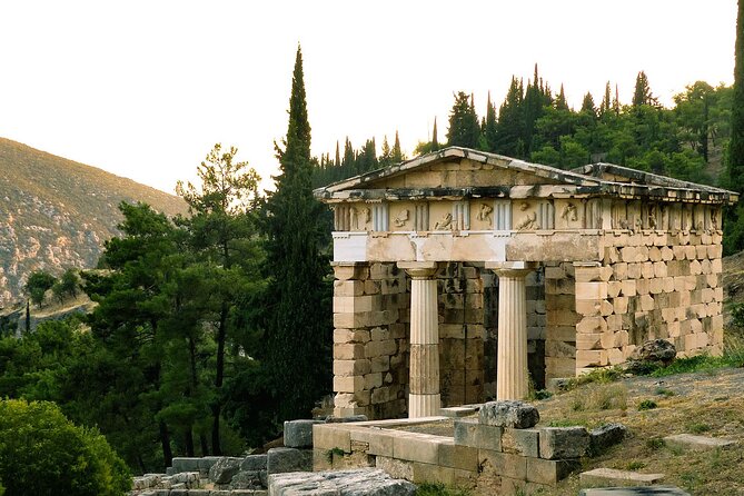 Delphi Meteora and Thermopylae 2-Day Private Tour - Meteora monasteries: visiting two sites above the rock pillars
