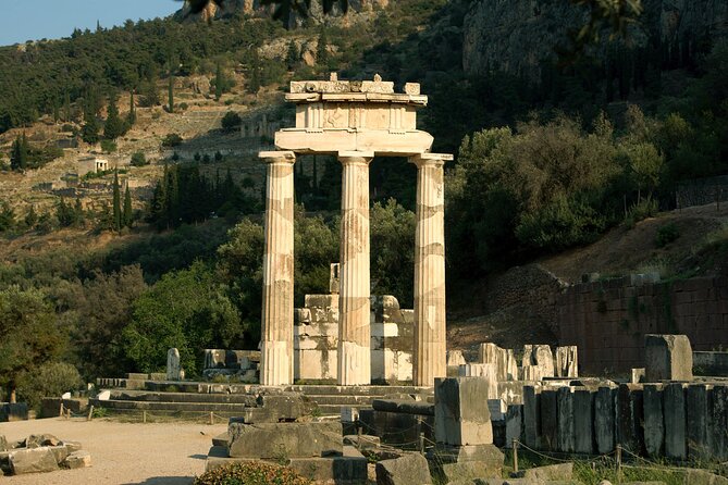 Delphi Meteora and Thermopylae 2-Day Private Tour - Your driver’s role, and why it changes the whole experience