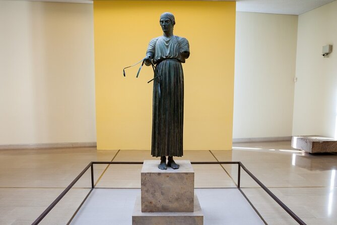 Delphi Private Day Tour from Athens - The ancient precinct of Apollo: Temple ruins and the Pythia story