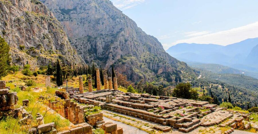 Delphi: Private Day Tour from Athens with Luxurious Vehicle - Price and value: $695 per group up to 3 people