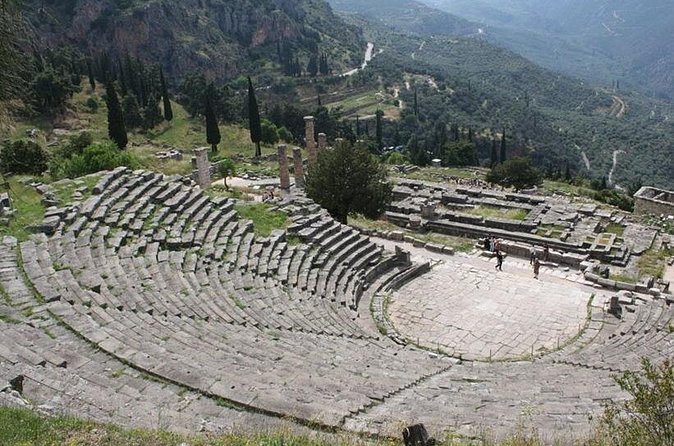 Delphi private tour: Navel of Earth, Apollo Temple, Oracle - Delphi Ancient Town Walk: Apollo, Athena Pronaia, and the Stadium Feel
