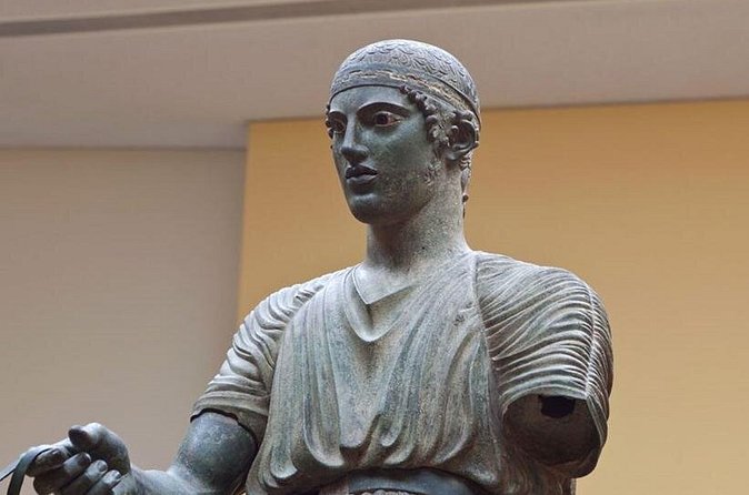 Delphi private tour: Navel of Earth, Apollo Temple, Oracle - Delphi Archaeological Museum: The Charioteer Moment