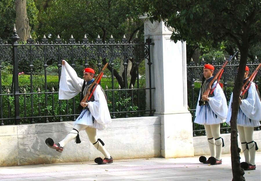 Discover the Wonders of Athens on a Private Tour - Why a driver-led private tour makes Athens easier to manage