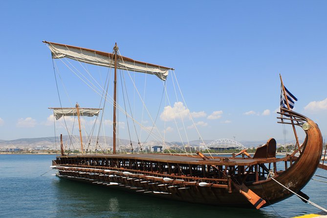 Essential Athens, Cape Sounion, Temple of Poseidon & Great Lunch - Stop 7: Piraeus lunch with drinks, the best value moment of the day