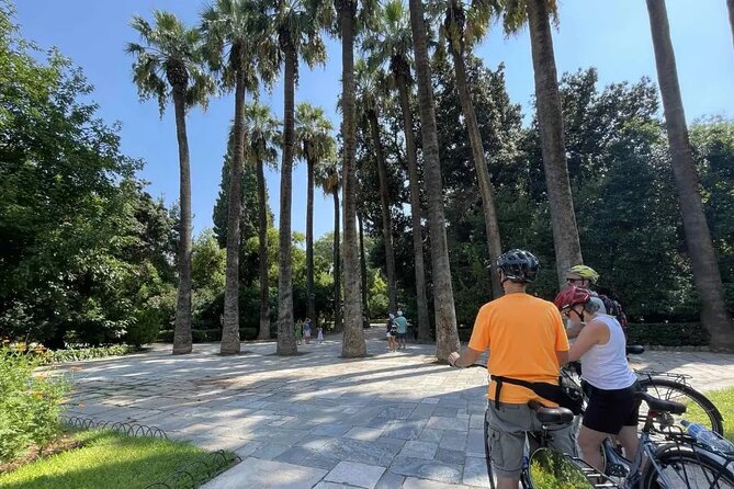 Explore Athens Historical Centre by Bike - Plaka and Syntagma: Big Monuments, Faster Orientation