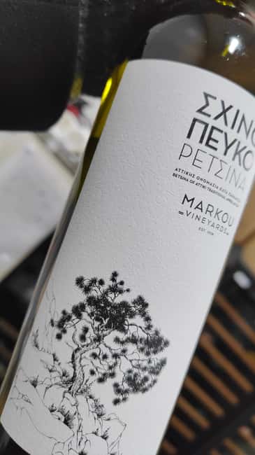Four Premium Retsina Wines Tasting - The grape story: Roditis and Savvatiano basics