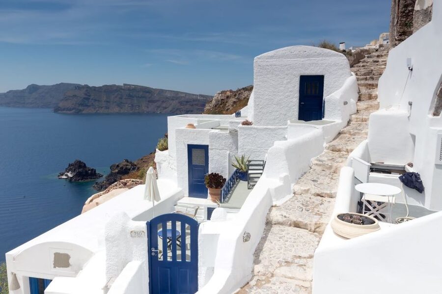 From Athens: 2-Day Santorini and Mykonos Trip - What You Gain (and Lose) in a 2-Day Island Rush