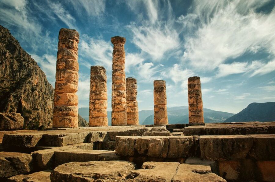 From Athens: 2 Days Meteora, Thermopylae & Delphi Tour - Meteora and Delphi in one smooth sweep