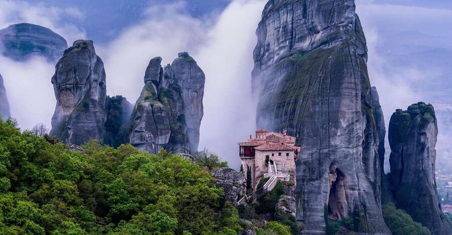 From Athens: 2 Days Meteora, Thermopylae & Delphi Tour - Accommodation in Meteora: what included hotel night really means