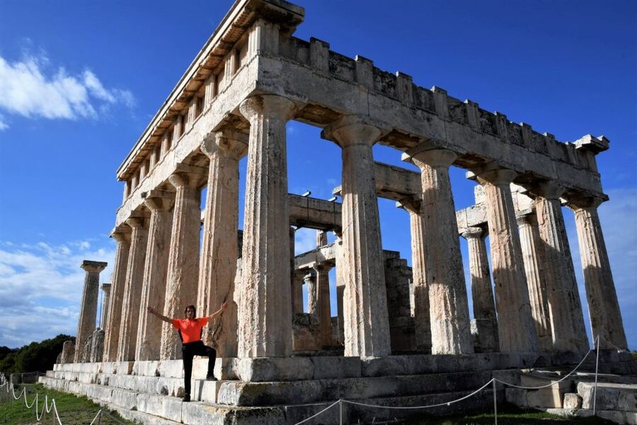 From Athens: Aegina Island E-Bike Tour with Ferry Tickets - Sanctuary of Aphaia: ancient stone, big viewpoint payoff