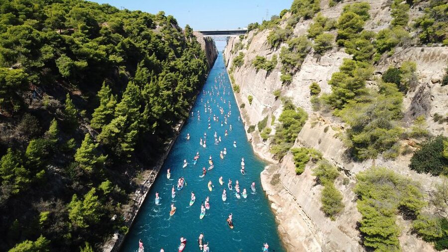 From Athens: Ancient Corinth Day Trip with Canal & VR Guide - VR and audio earphones: the good, the practical, the real